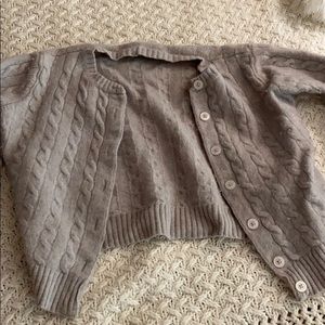 Brandy Melville sweater